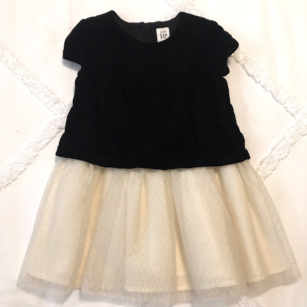 Like new Girls Baby Gap holiday velvet & tulle dress black & cream Size 3T